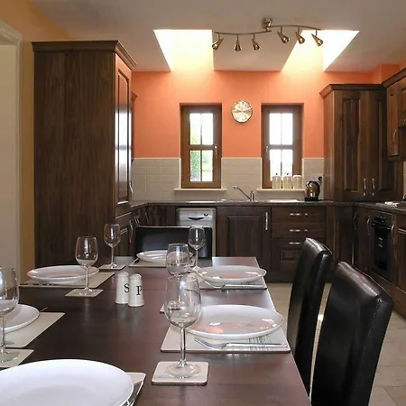Eclipse Homes & Adventure Centre Tatil Evi
